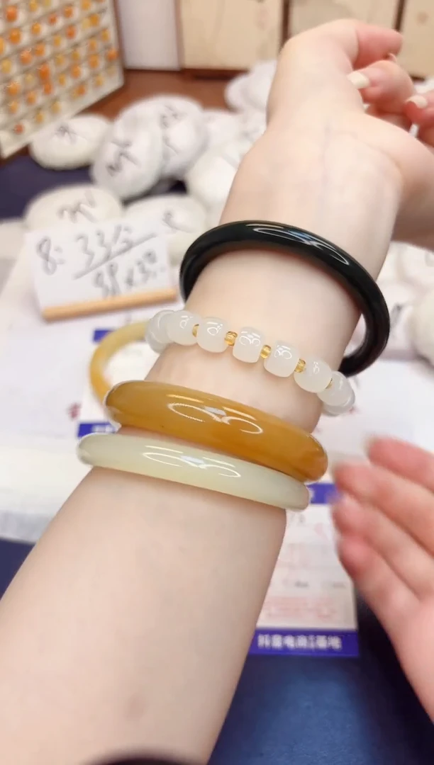 和田玉手镯未镶嵌73-和田玉-圈口59