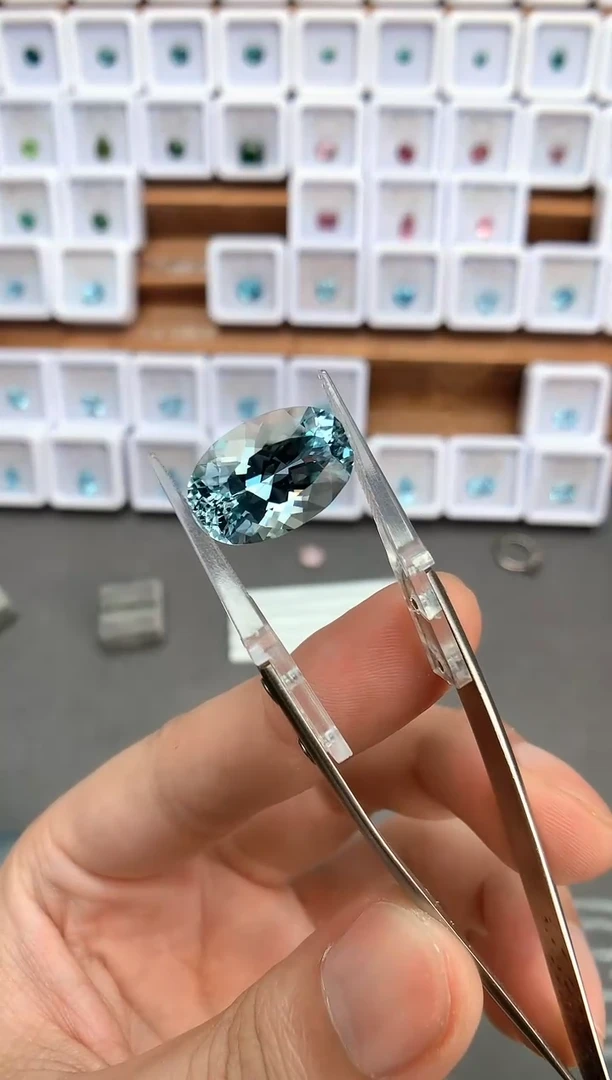 未镶嵌裸石定制海蓝宝石11.89ct 圣玛