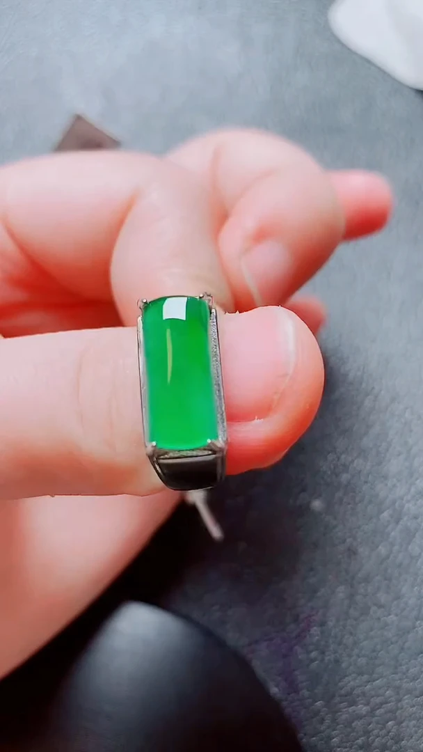 银S925镶嵌戒指翡翠翡翠
