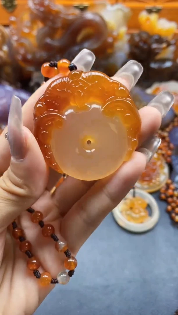 玛瑙/玉髓挂件未镶嵌石***哥ll