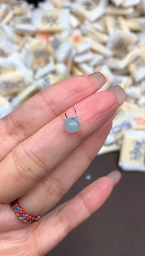 翡翠挂件未镶嵌一