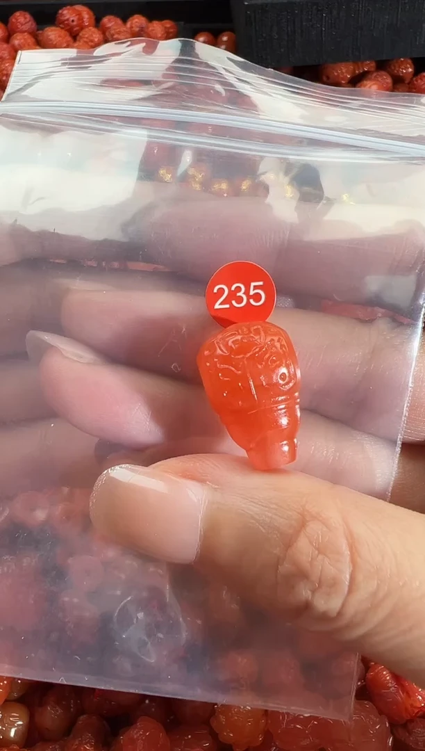 颈饰未镶嵌南红玛瑙1