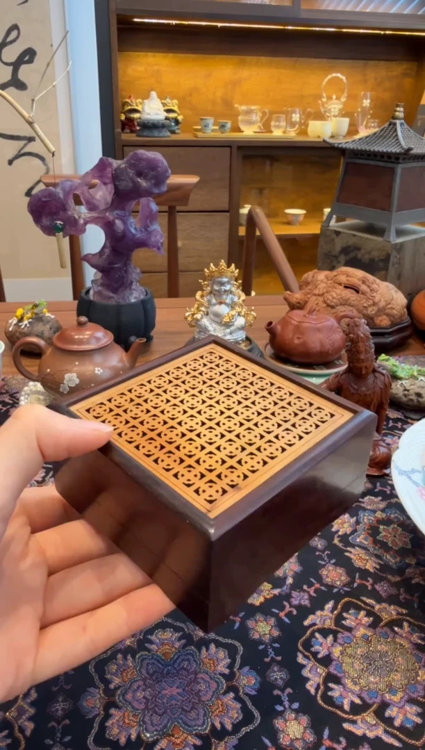 香盒 大红酸枝嵌黄杨木