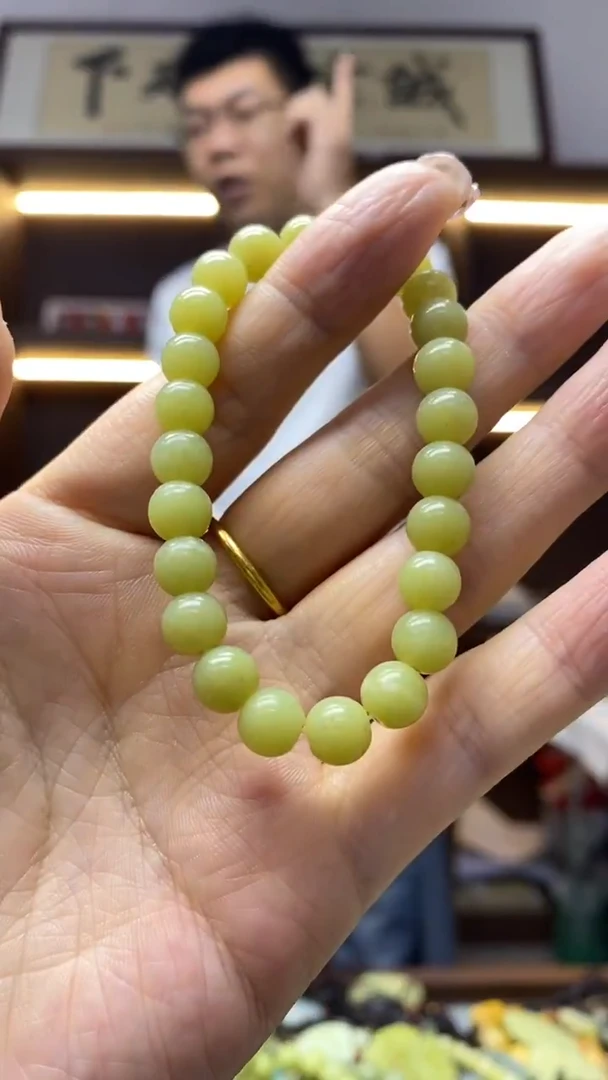 未镶嵌岫玉挂件