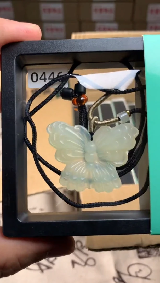 未镶嵌蛇纹石玉颈饰岫玉吊坠 天然岫玉 男女同款 带绳 无盒