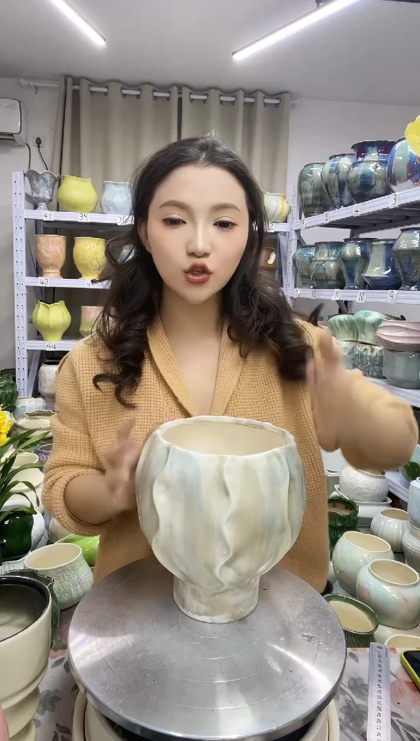 【12.4号】  花盆  高 ： 20   口：15