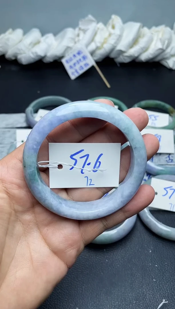 未镶嵌手镯翡翠72