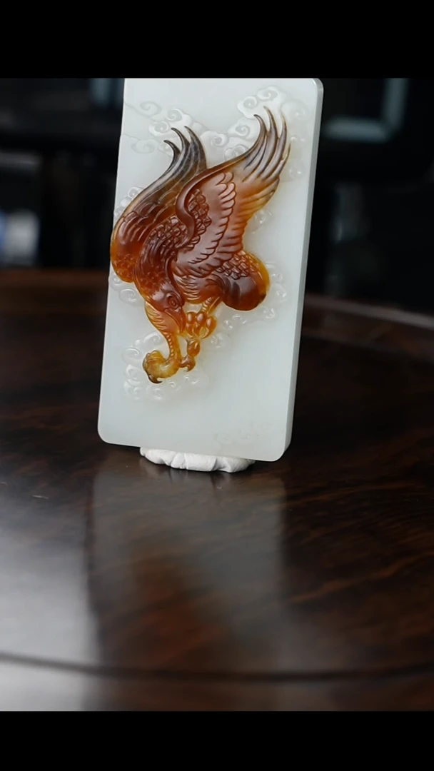 和田玉未镶嵌吊坠(不含链)九*鹰击长空