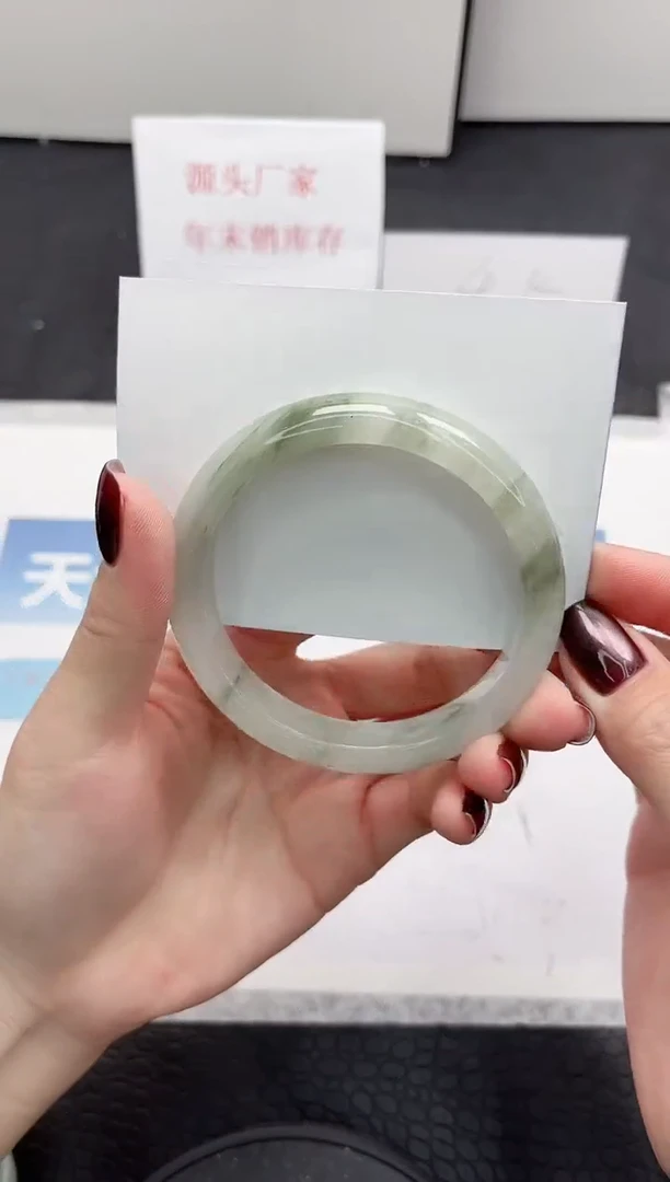 【闪购商品】石英质玉手镯未镶嵌40-58.5