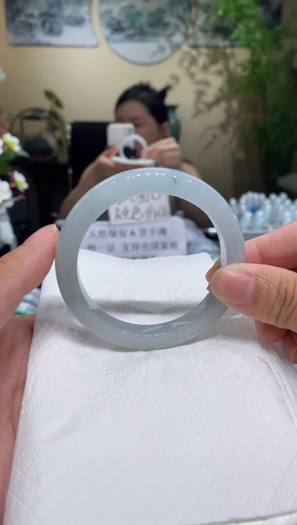 翡翠手镯未镶嵌圈口55-56