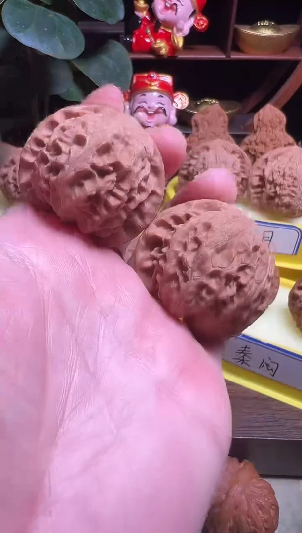 把件文玩核桃练手对宫灯