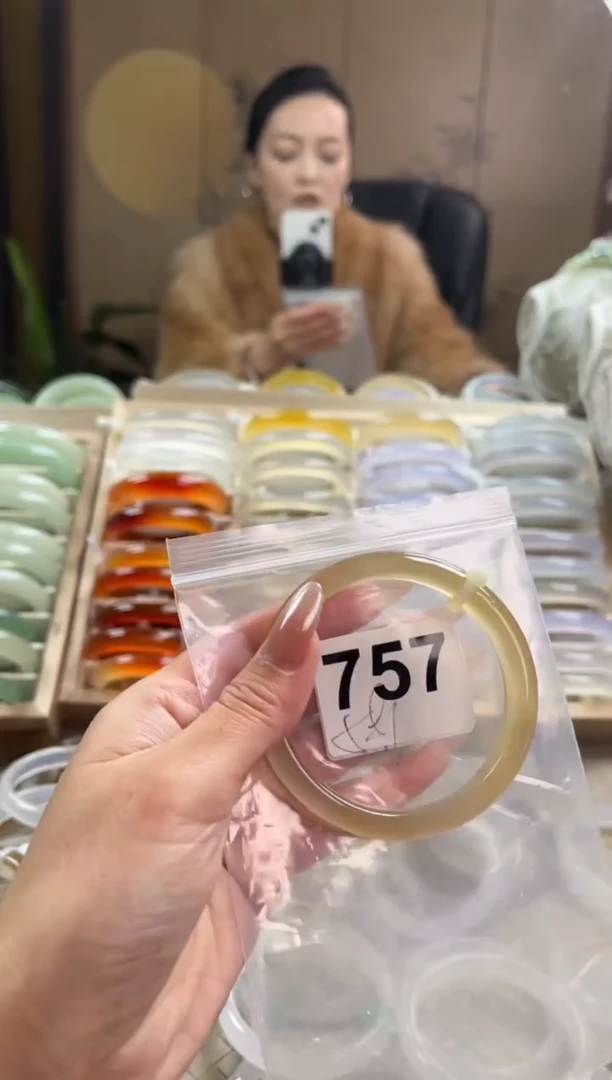 手镯玛瑙/玉髓未镶嵌757