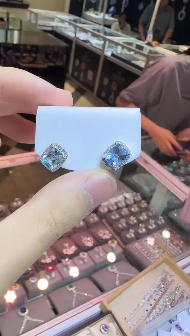 银S925镶嵌耳饰托帕石9*7mm耳钉