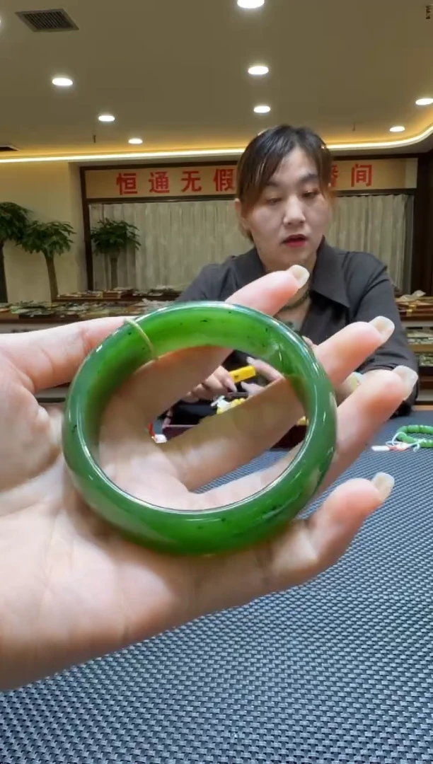 颈饰未镶嵌和田玉手镯58