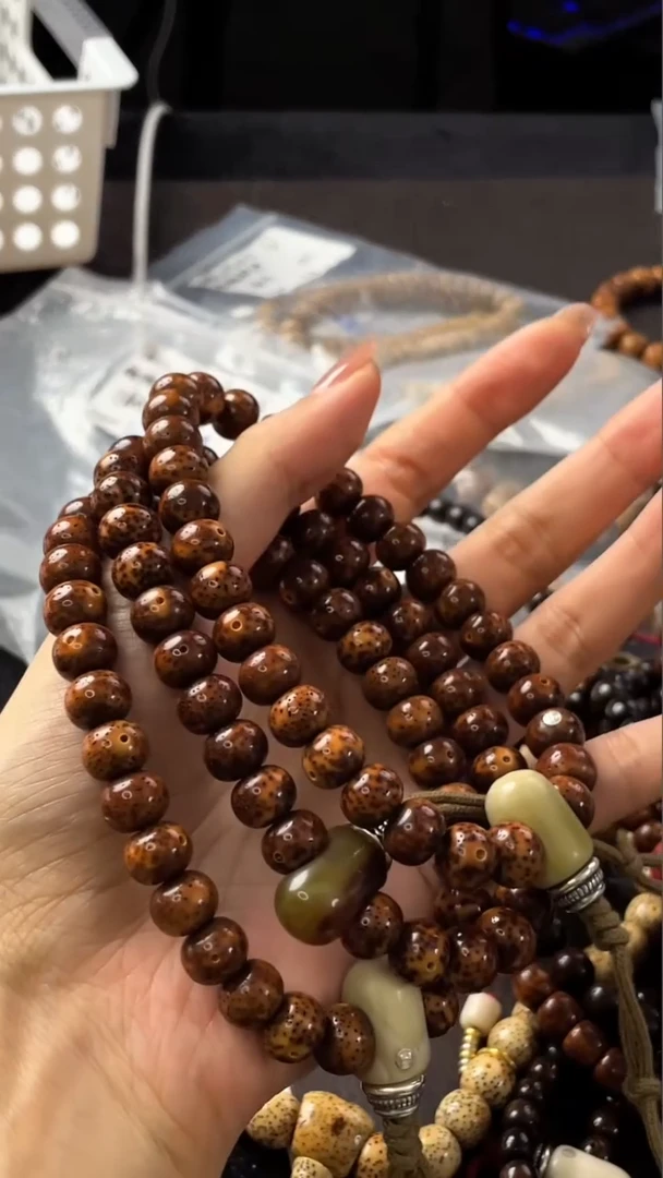 手串星月菩提精工级中珀苹果珠10*8手持