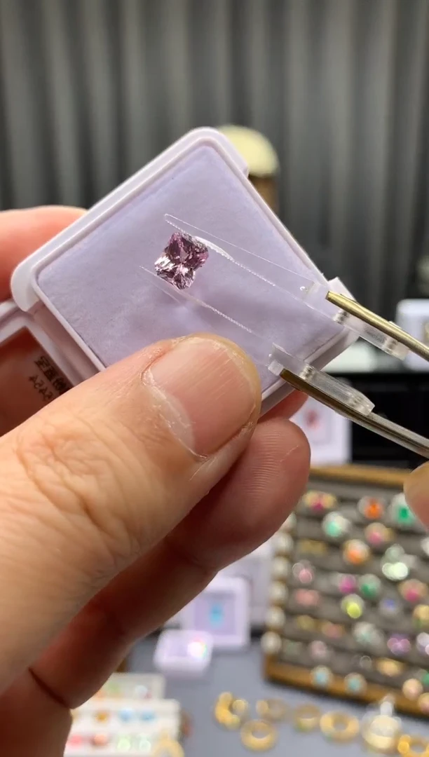 裸石蓝宝石1.54ct 卡CGTL15454