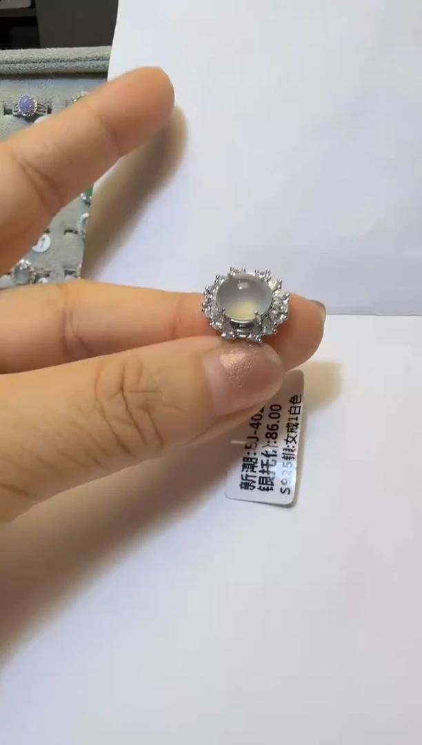 银S925镶嵌戒指翡翠925银镶缅甸A货翡翠戒指