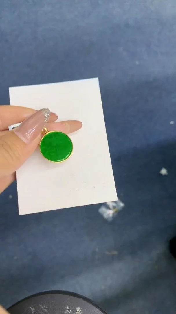 颈饰未镶嵌翡翠1