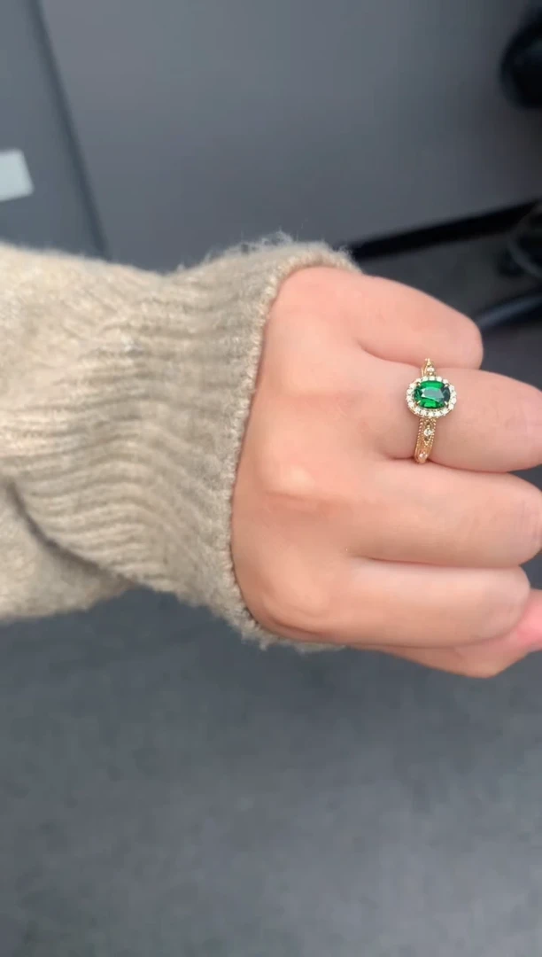 【闪购商品】石榴石（沙弗莱）戒指18K金镶嵌1ct沙弗莱戒指