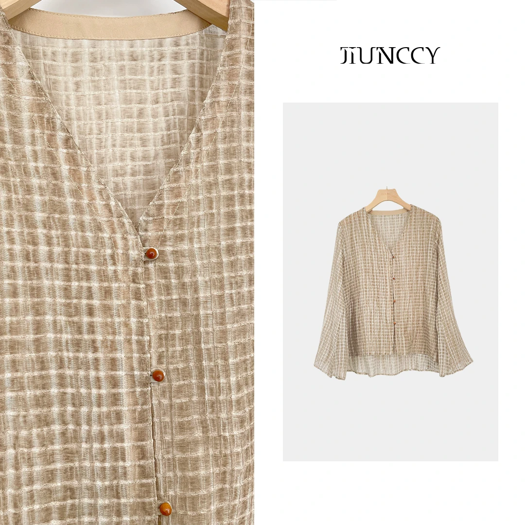 JIUNCCY【阡陌】肌理感格纹炒色纱感微喇袖慵懒微落肩开衫 24CY143