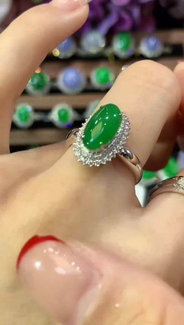 18K金镶嵌戒指翡翠A56