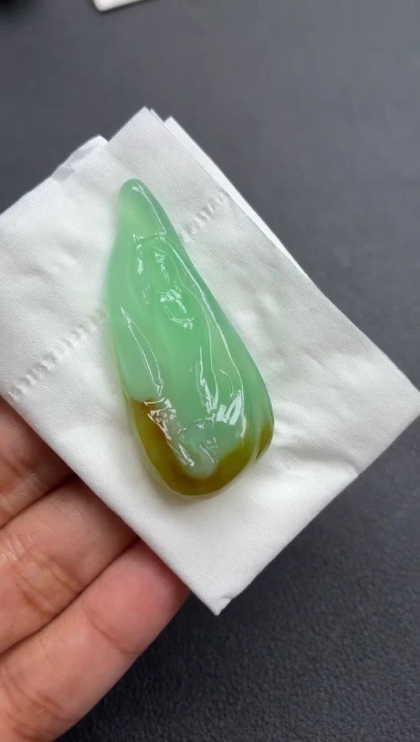 未镶嵌定制翡翠翡翠
