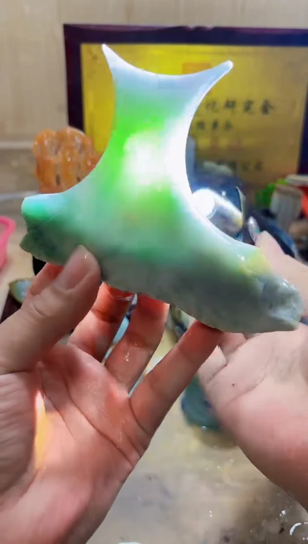 翡翠挂件未镶嵌A货常星1905