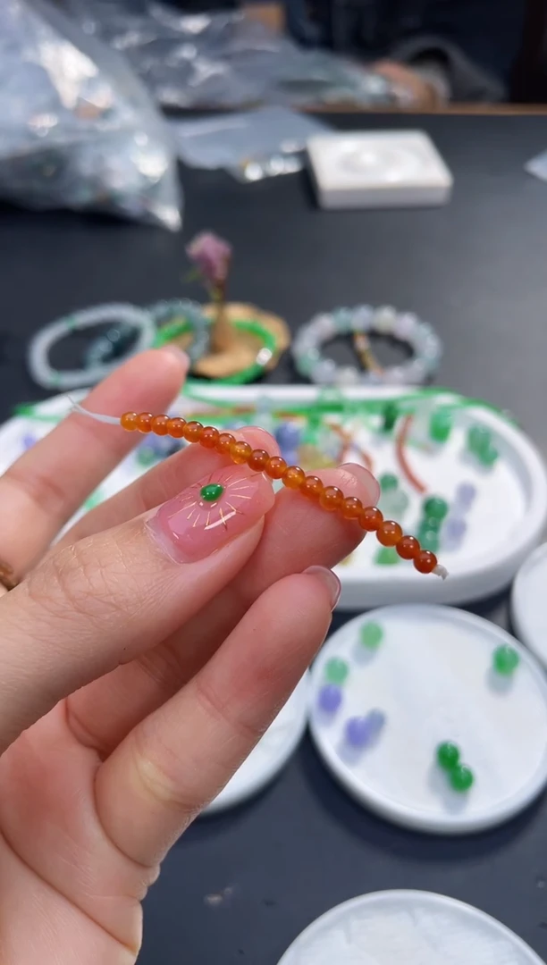 未镶嵌定制翡翠焦**丁216