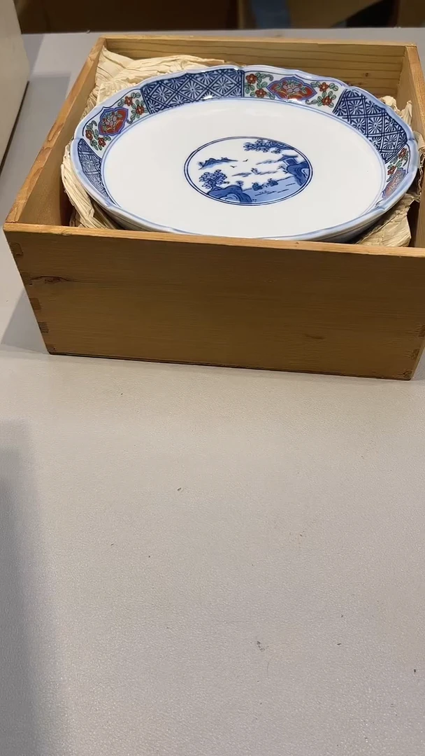 手工艺品琉璃快***?城城工艺品中古店