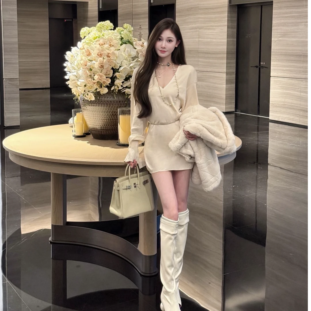 性感辣妹连衣裙气质显瘦长袖简约外穿时尚气质显瘦洋气休闲百搭女