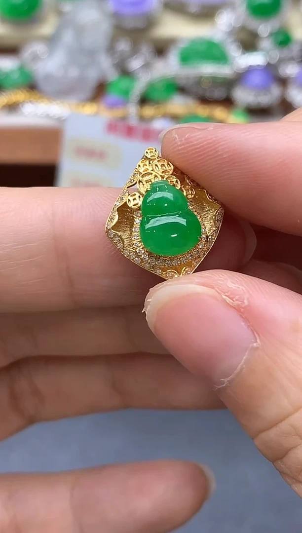 颈饰18K金镶嵌翡翠455-中国好珍宝