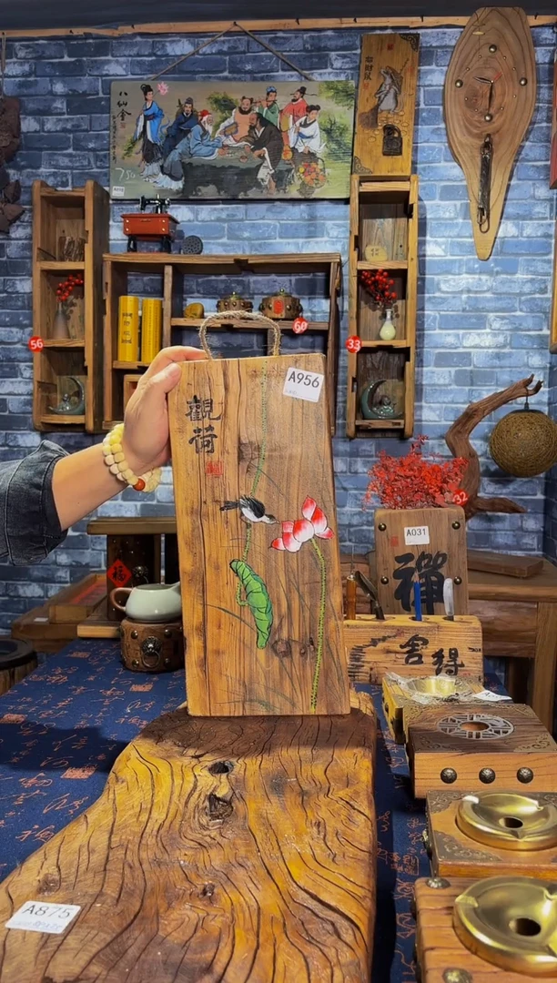 风化老门板丙烯画