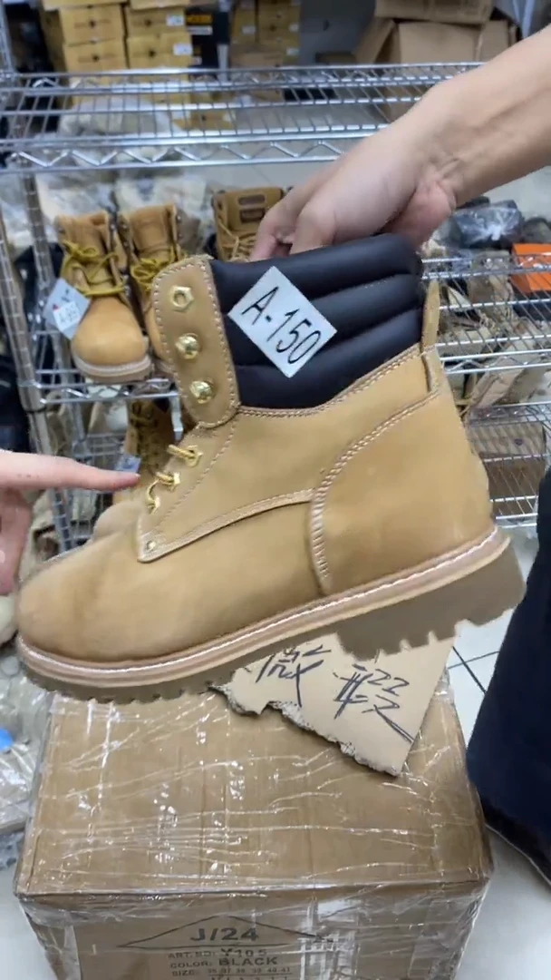 织物150号，牛皮工装靴默认瑕疵，42.5  码，皮鞋码带钢头