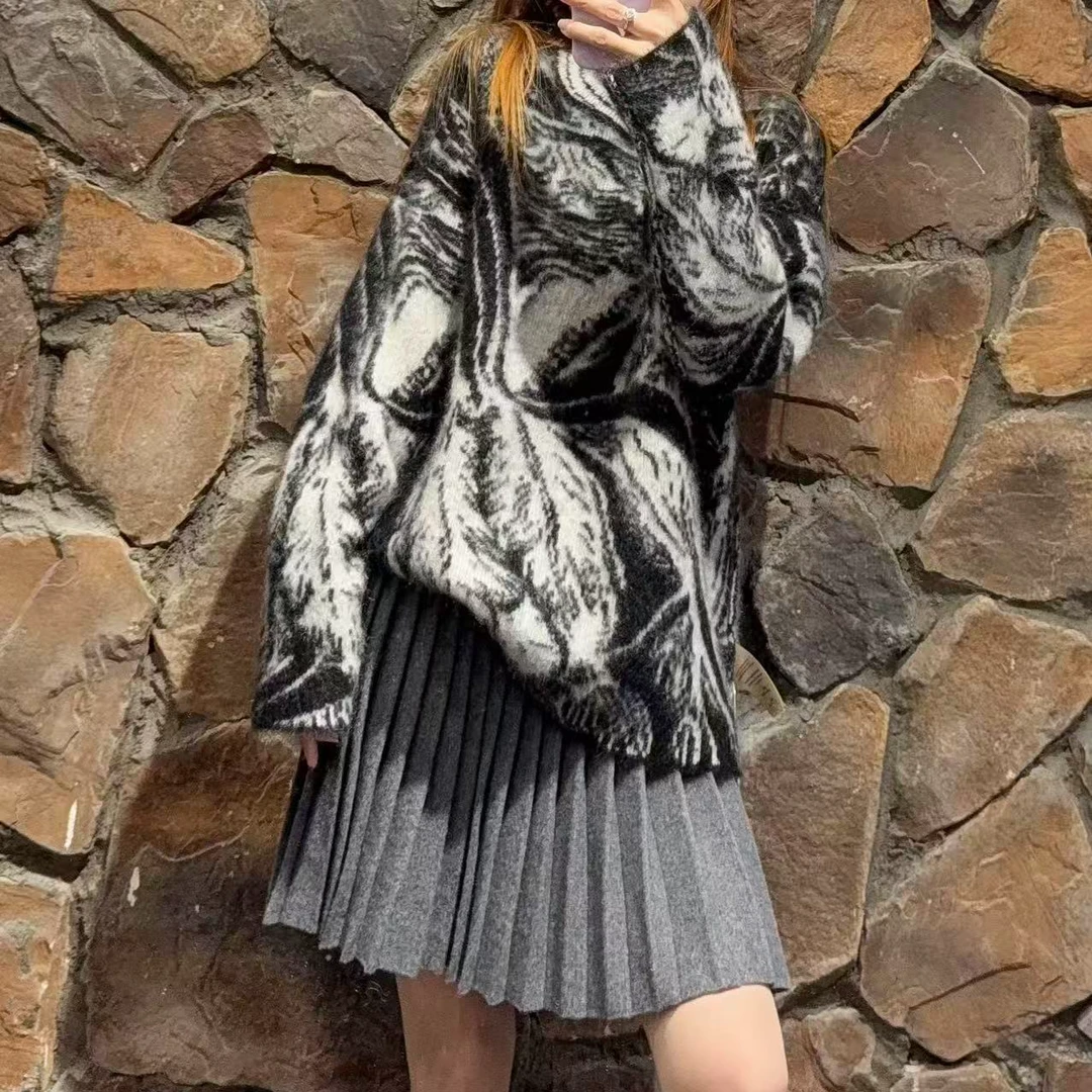 【顶嘉嘉羊绒】256580-100山羊绒拉绒黑白水墨晕染套头衫