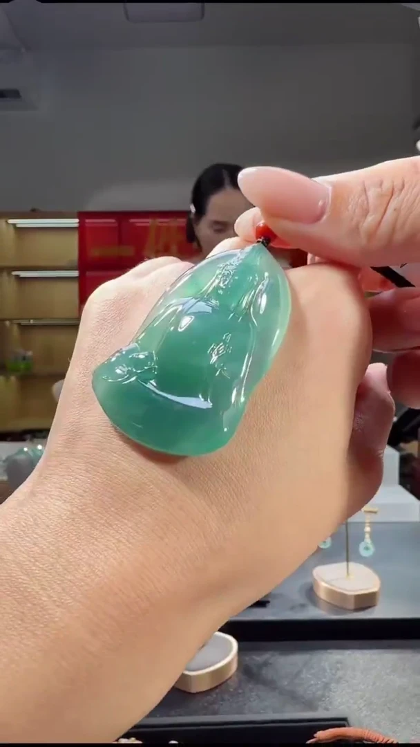 吊坠(不含链)未镶嵌翡翠观音