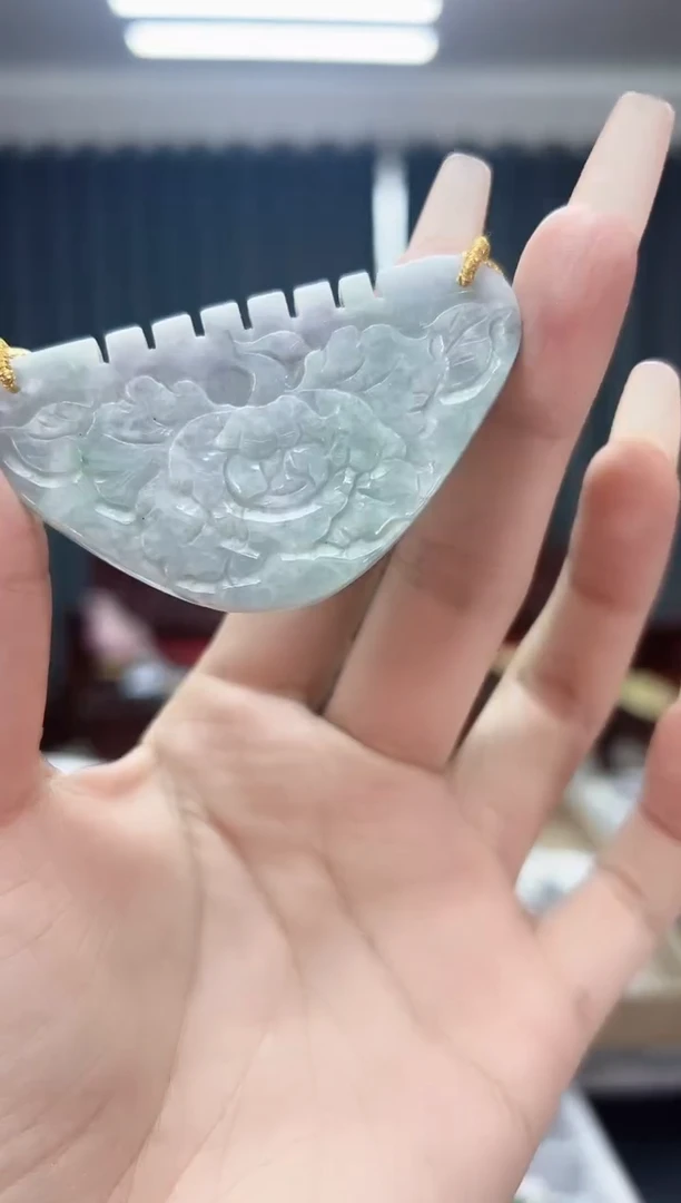 翡翠未镶嵌颈饰翡翠梳子吊坠