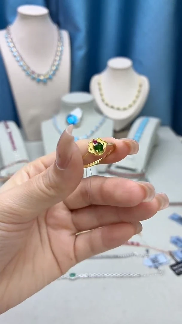 银S925镶嵌透辉石戒指176JH0101产品一个（多样性）