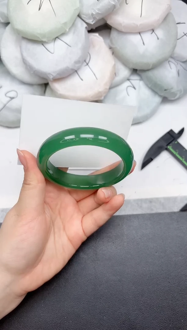 未镶嵌手镯石英质玉A154/58.7