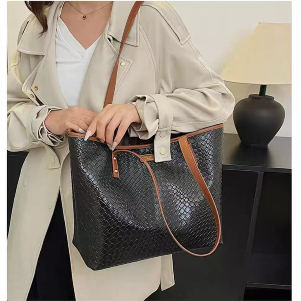 高级感大容量托特挎包（颜色随机）洗漱包休闲时尚简约