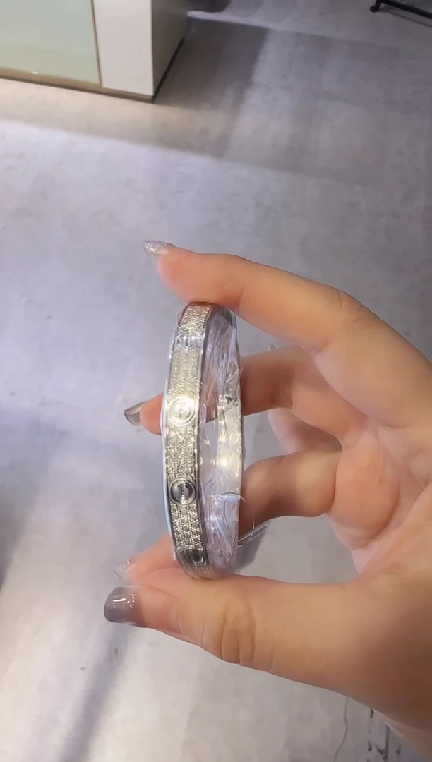 手镯18K金镶嵌钻石精选 宽镯白