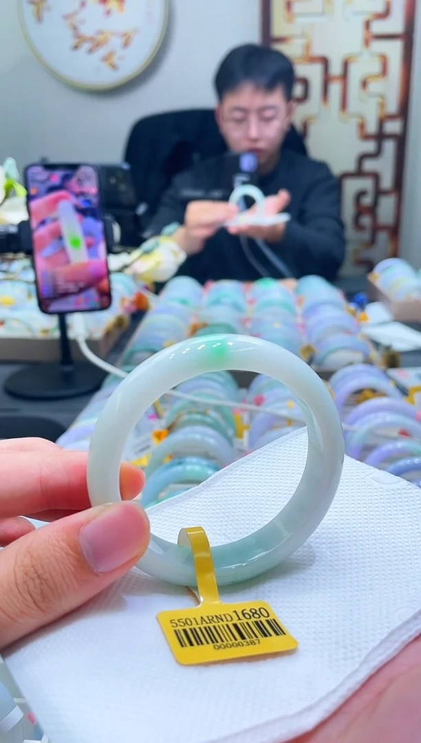 未镶嵌手镯翡翠126-54