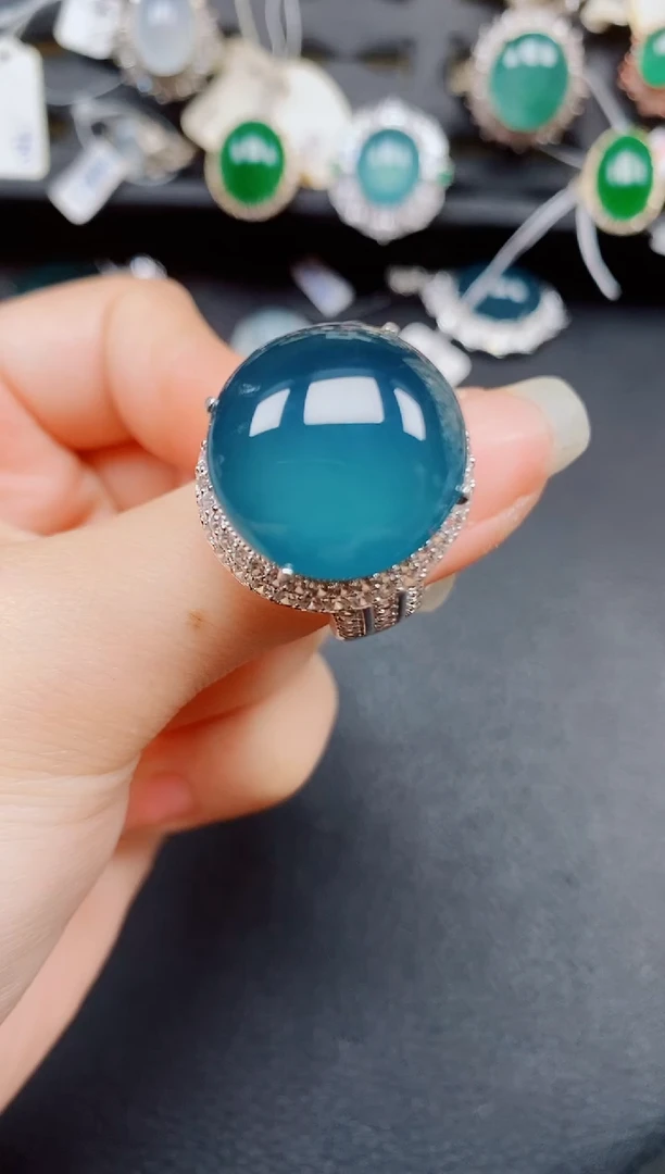 未镶嵌戒指翡翠漁**聖翡翠