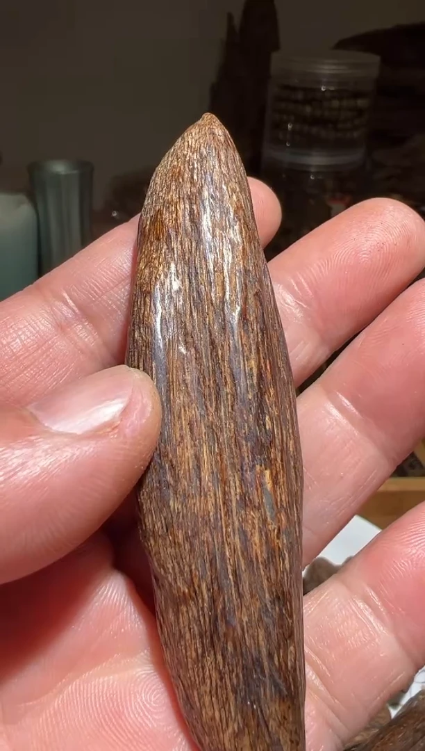 【闪购商品】沉香手把件东马软丝7.3克