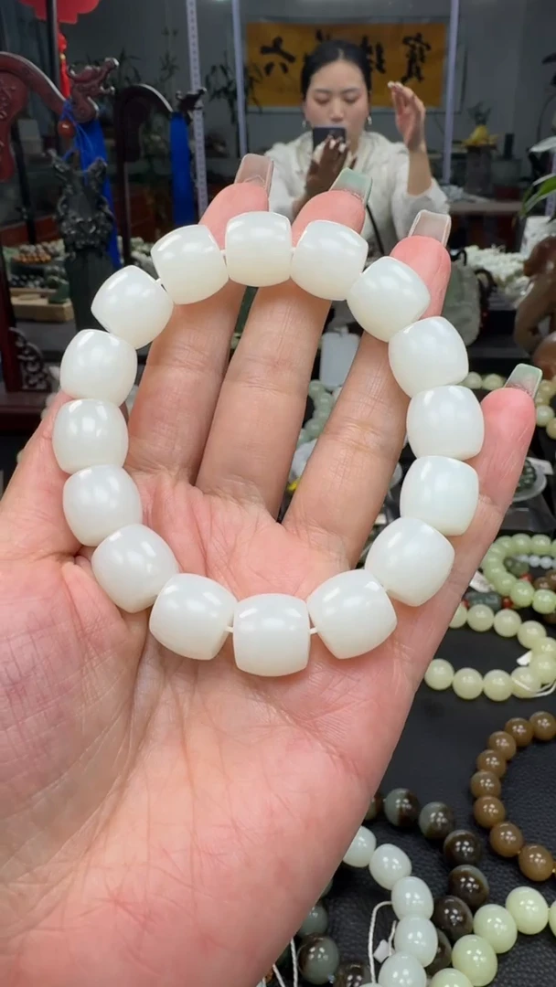 未镶嵌手串和田玉新疆且末金山白玉卡14