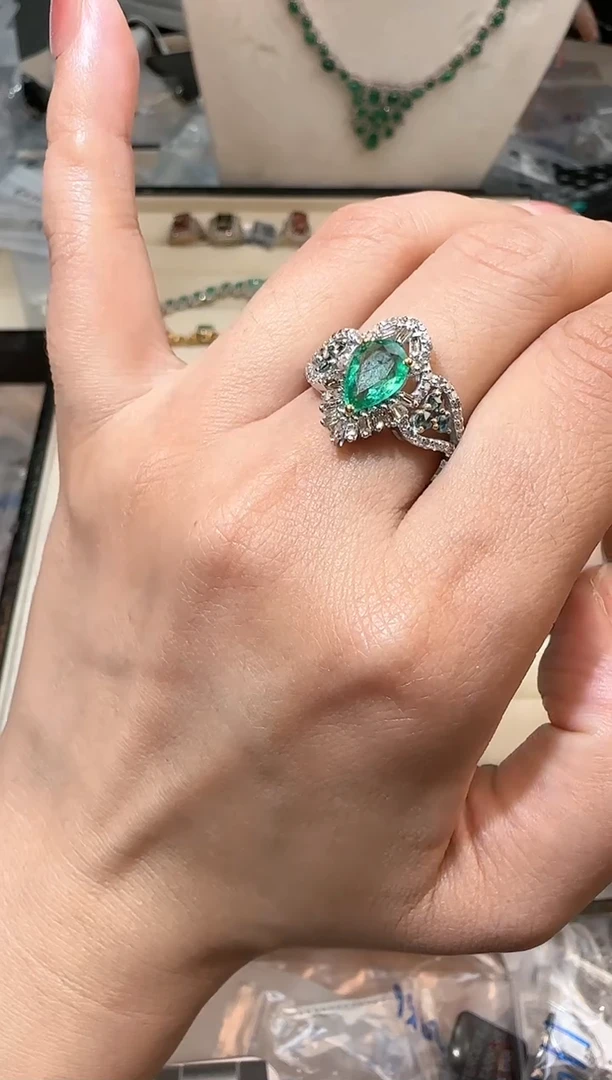 【闪购商品】定制祖母绿戒指银S925镶嵌戒指