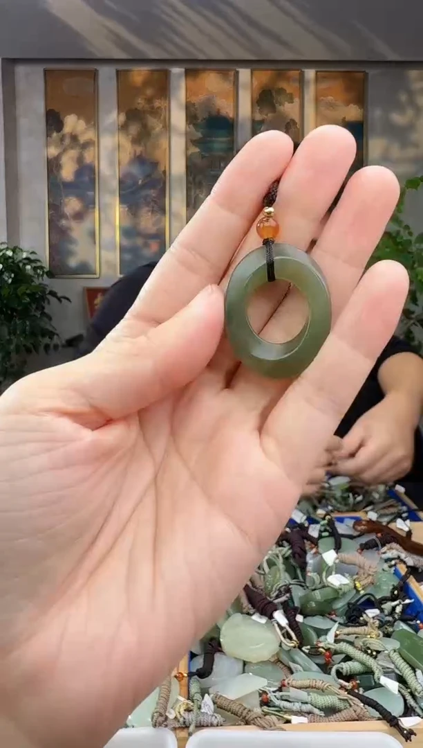 未镶嵌和田玉挂件拍一发一