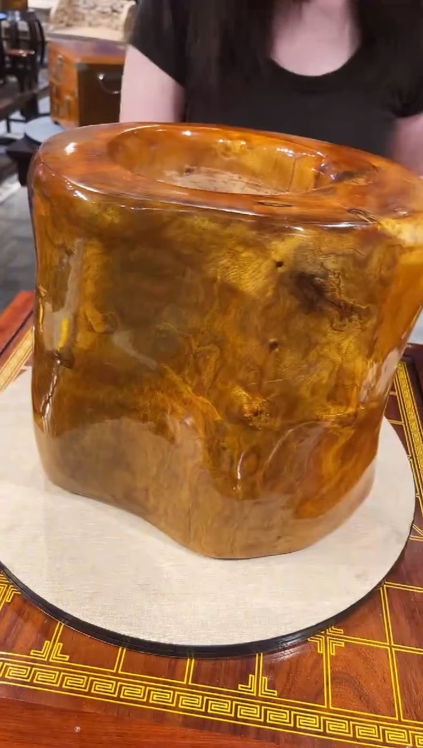 金丝楠金丝楠小叶桢楠特纹随形笔筒