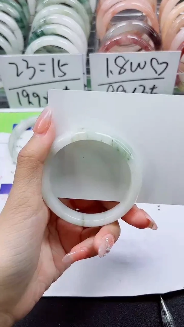 【闪购商品】石英质玉手镯未镶嵌A166-52/53