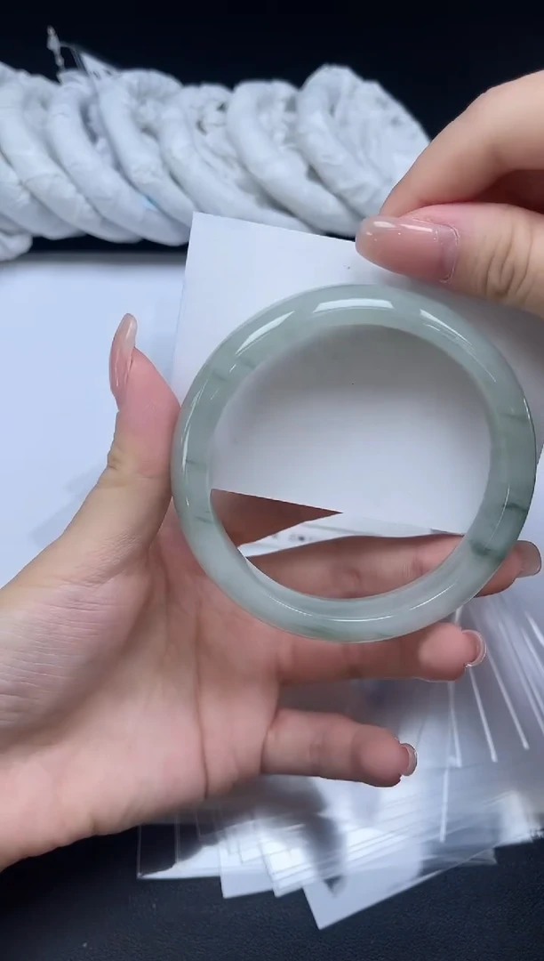 未镶嵌手镯石英质玉014-62