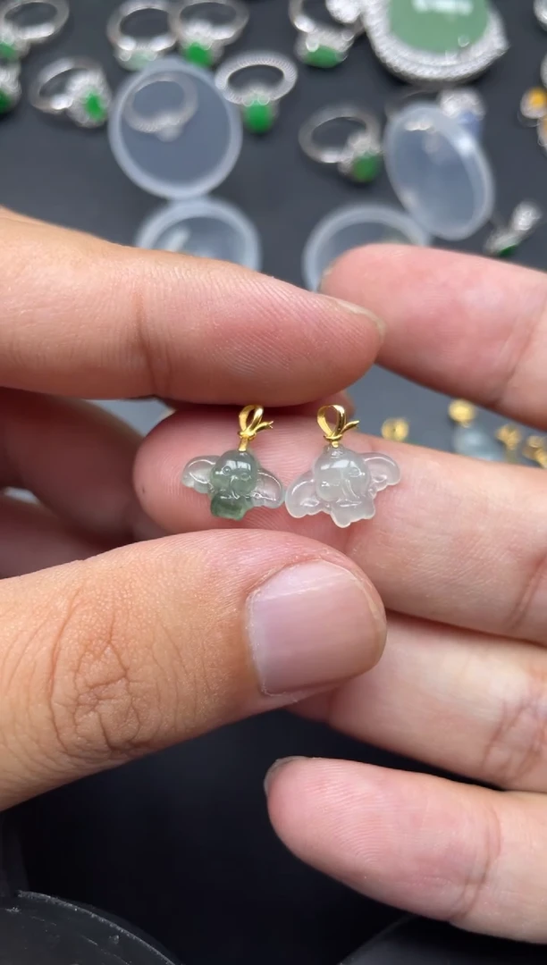 翡翠18K金镶嵌颈饰塑寄售不退换